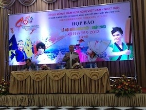 Cultural activities to mark the 2013 Vietnam-Japan Spring Festival - ảnh 1